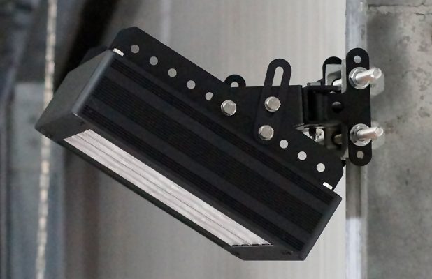 Strahler-Halterung für T-Träger